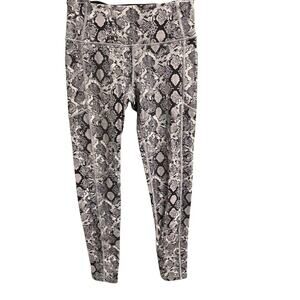 Victorias Secret Knockout Leggings Size Medium Black Gray Snake Print Athleisure